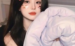 女生把筷子放屁眼里